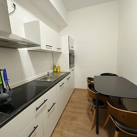 2Schlafenzimmer 5Betten Montuerwhonung Lejlighed Düsseldorf Eksteriør billede